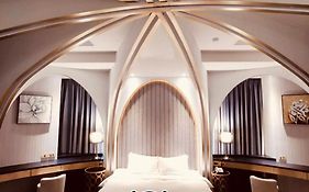 Seasons Boutique Motel